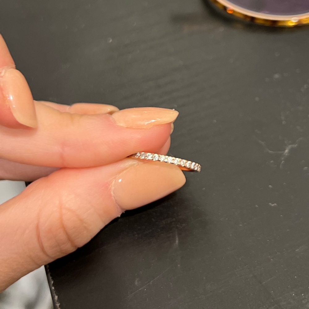 1/2 carat Diamond band in 14 kt rose gold